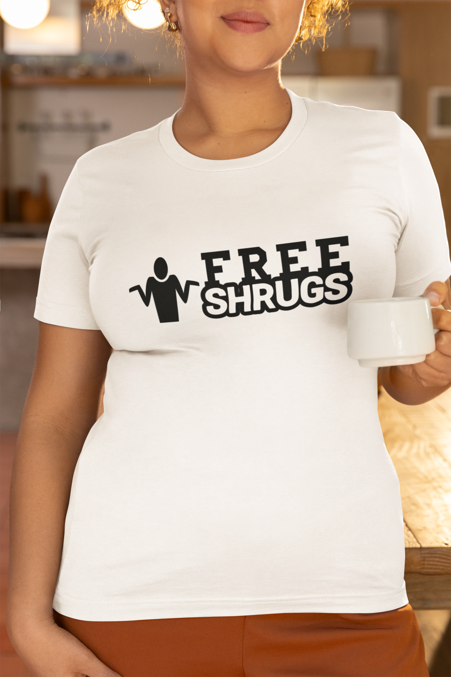Duwweltjie® Foolstop - "Free Shrugs" Women's T-Shirt