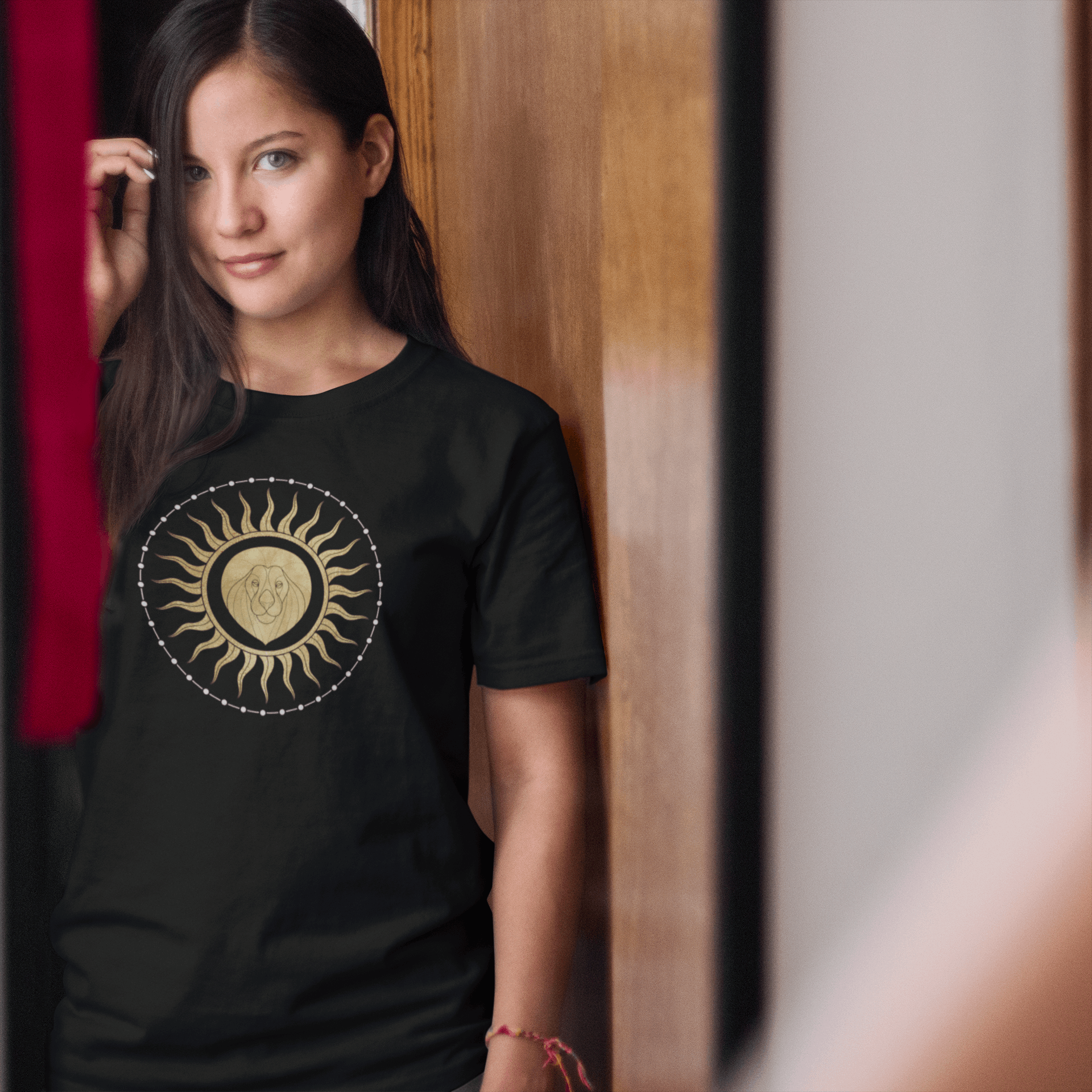 Duwweltjie® B&G Summetry - Sun Lion Women's T-Shirt - Duwweltjie