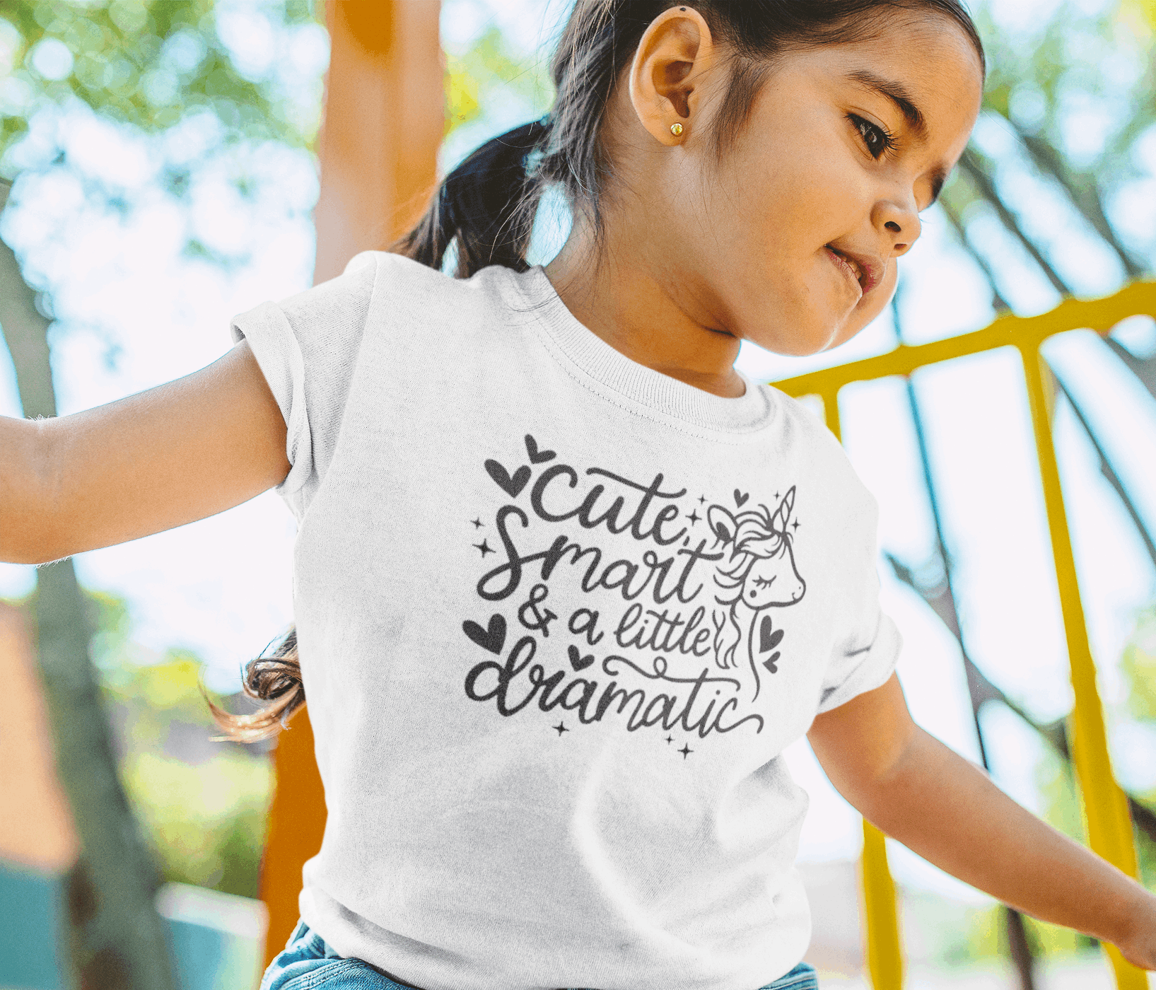 Duwweltjie® Kids - Cute, Smart and a little dramatic Kids T-Shirt - Duwweltjie