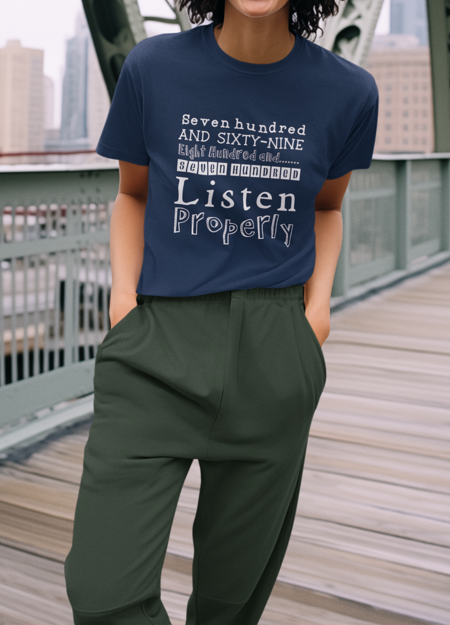 Duwweltjie® Foolstop - "Listen Properly" Women's T-Shirt