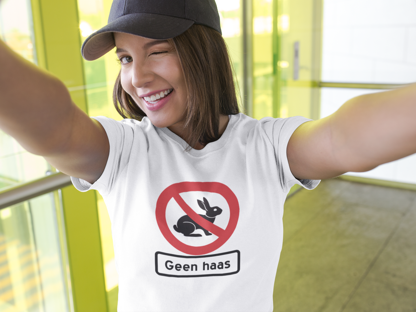 Duwweltjie® "Geen haas" Women's T-Shirt