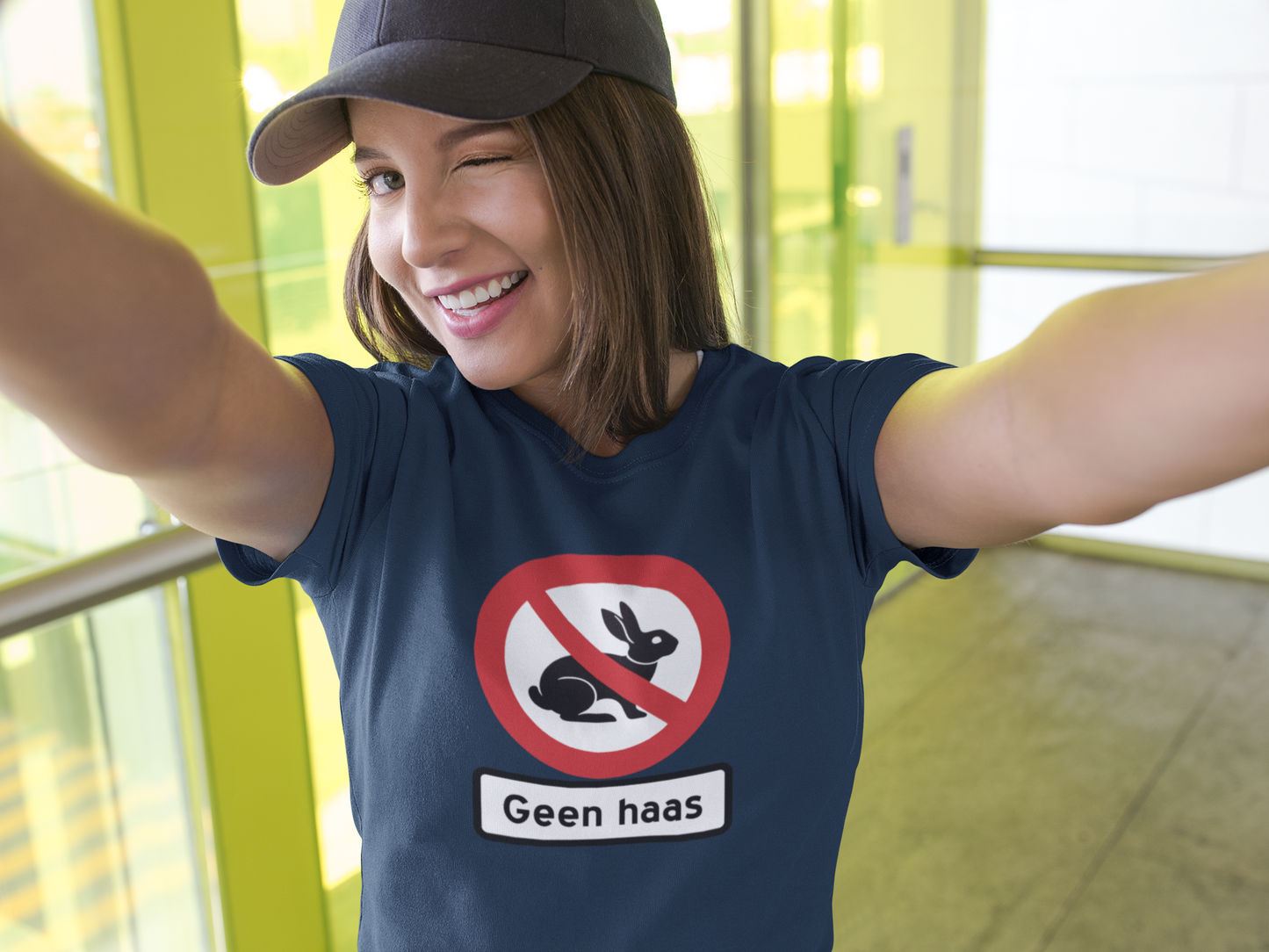 Duwweltjie® "Geen haas" Women's T-Shirt